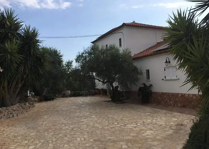 In Olive Groove House Peloponnesos Western Mani * Kalianeika